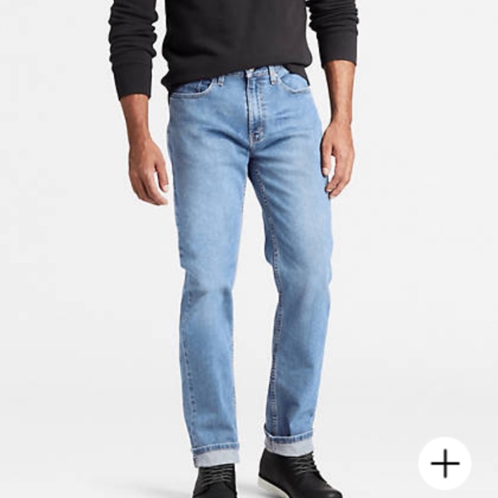 Dark blue Levi’s jeans